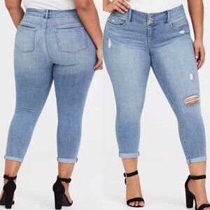 TORRID Plus Size Crop Jegging Premium Stretch Light Wash Ripped Cropped Ankle 20
